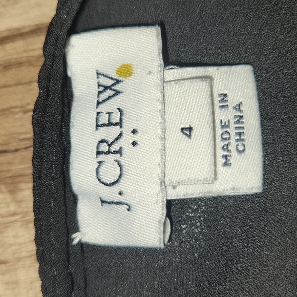 J. Crew Classic V Neck  Black  Sleeveless  Ruffle  Blouse  Size 4 - Picture 6 of 7